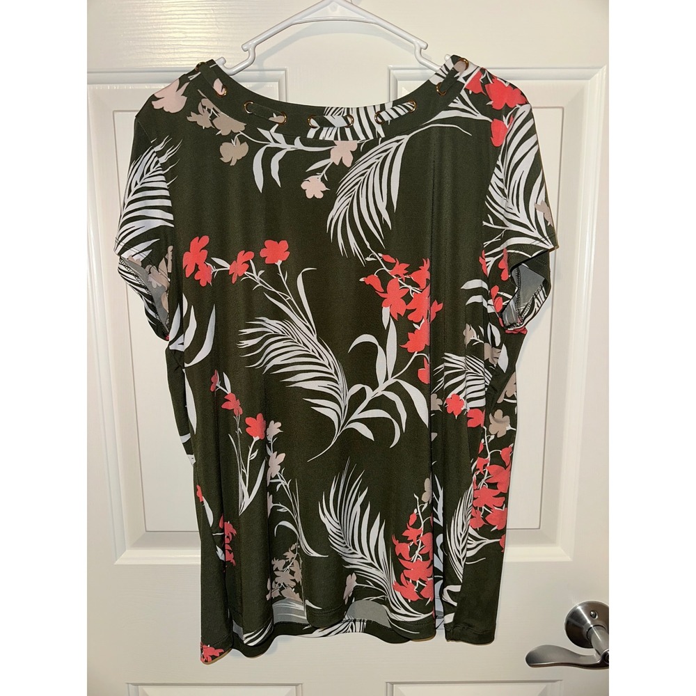 Liz Claiborne Top Womens XL Green Tropical Floral Grommet Neck Short Sleeve